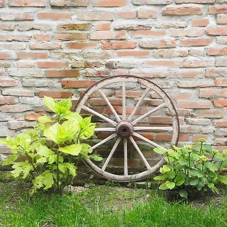 Szálloda Casa Il Piccolo Giardino Ferrara